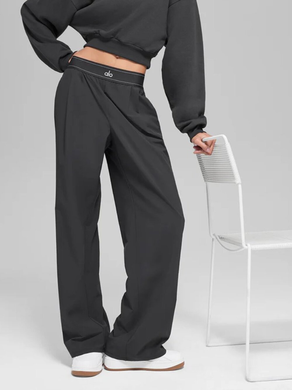 ALO Yoga Straight-Leg Wide Pants in Charcoal - Picture 9 of 9